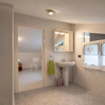 Dom wakacyjny Miriam By Interhome